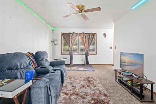 980 Jessamine Avenue E, Saint Paul, MN 55106