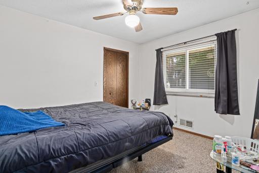 980 Jessamine Avenue E, Saint Paul, MN 55106