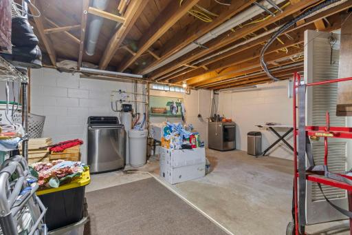 512 Woodley Street E, Northfield, MN 55057