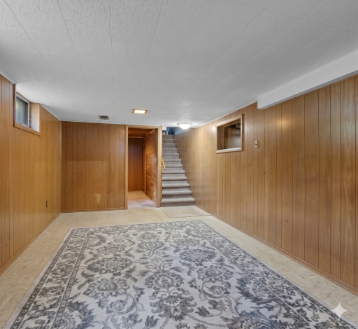 512 Woodley Street E, Northfield, MN 55057