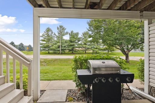 518 78th Avenue NE, Spring Lake Park, MN 55432