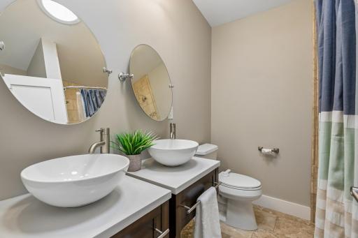 4160 Utica Avenue S, Saint Louis Park, MN 55416