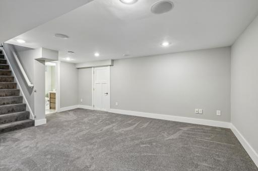 4160 Utica Avenue S, Saint Louis Park, MN 55416