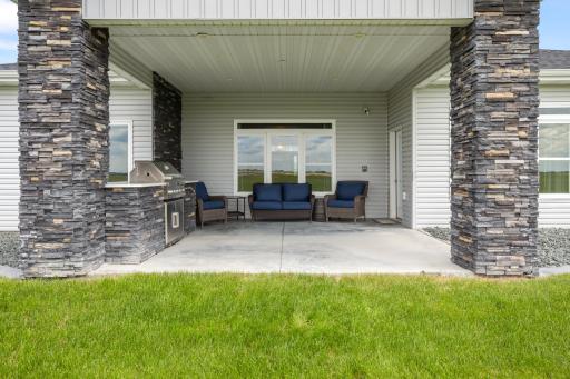 5659 43rd Street S, Fargo, ND 58104