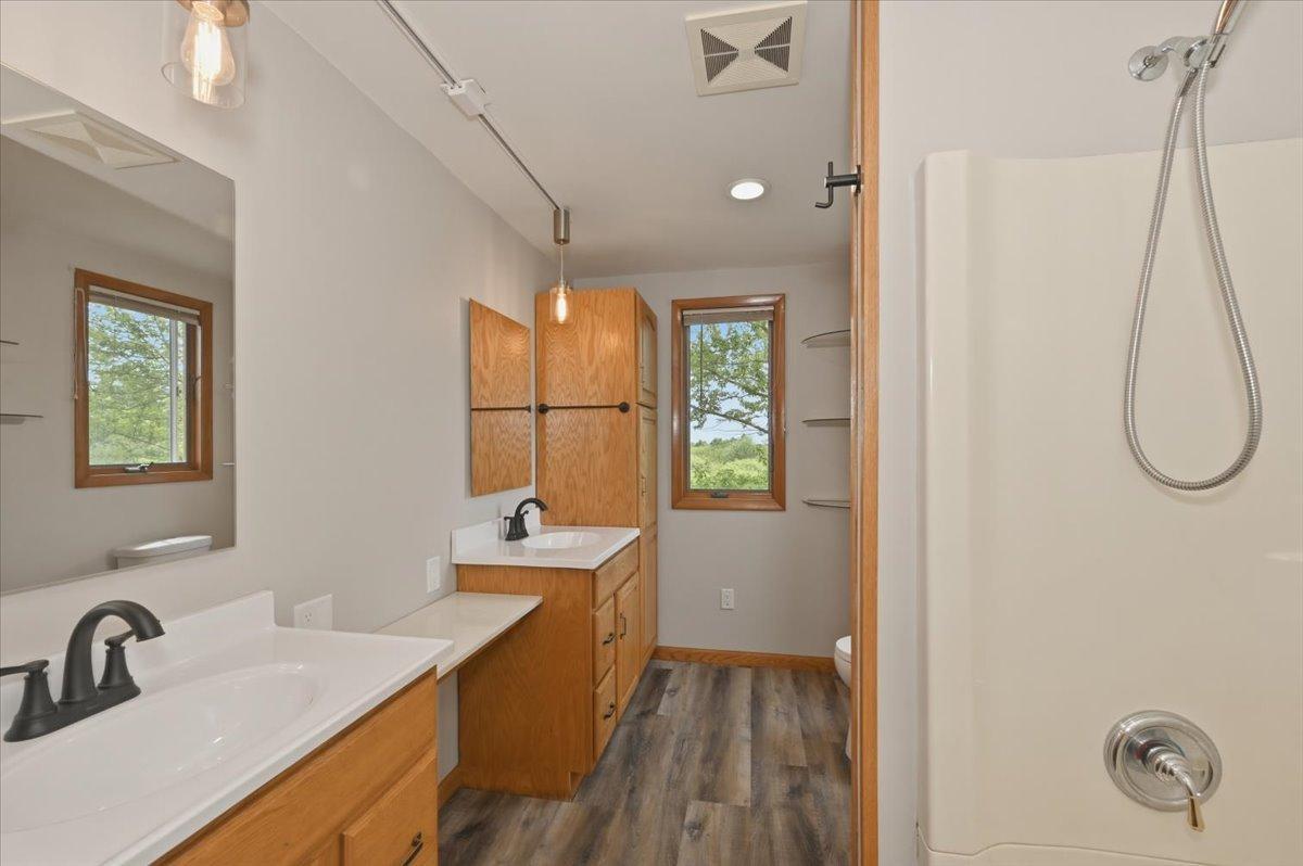 18-5514_Baxter_Ave_007.jpg