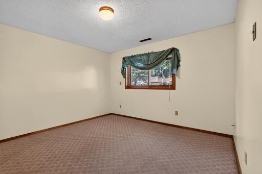 4911 22nd Avenue NW, Rochester, MN 55901