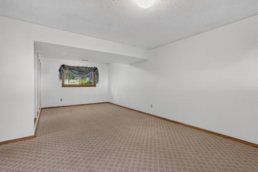 4911 22nd Avenue NW, Rochester, MN 55901