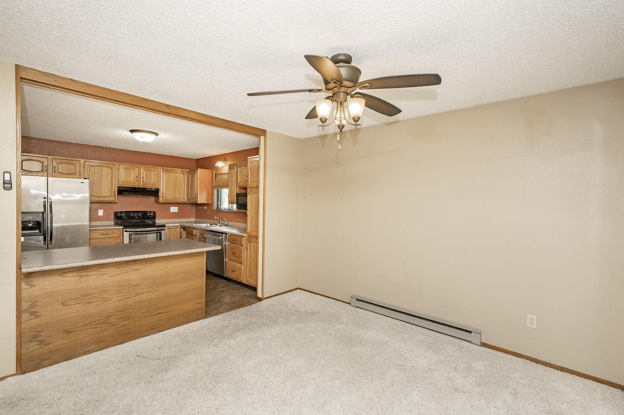 Dining/Kitchen