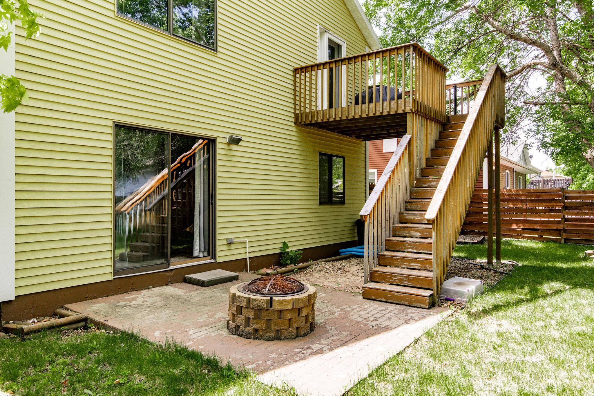 Deck/Patio/Firepit