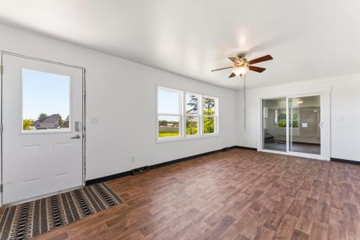 Stewartville, MN 55976