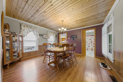 806 5th Street NW, Faribault, MN 55021