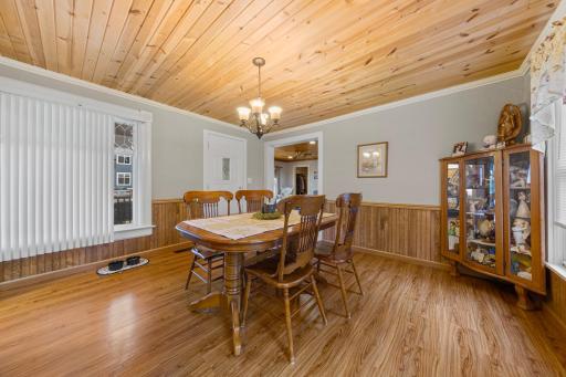 806 5th Street NW, Faribault, MN 55021