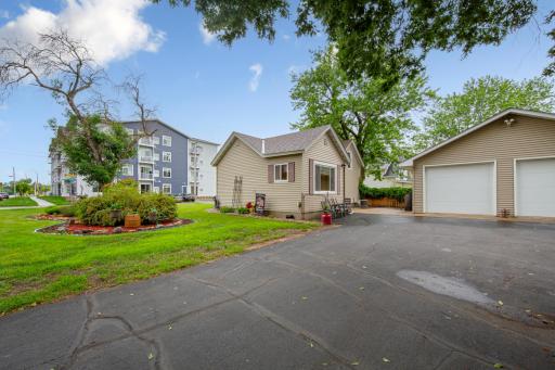 806 5th Street NW, Faribault, MN 55021