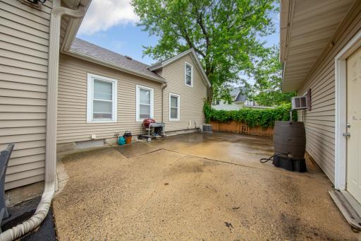 806 5th Street NW, Faribault, MN 55021