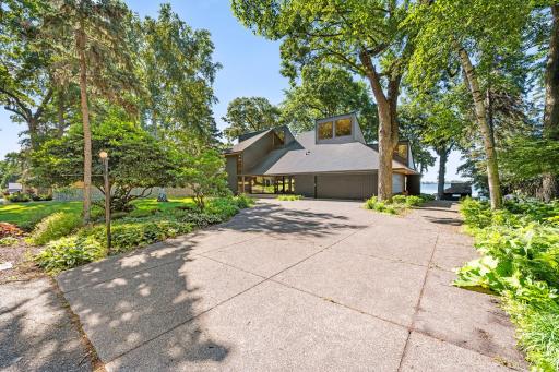 1308 Woodlawn Beach, Buffalo, MN 55313