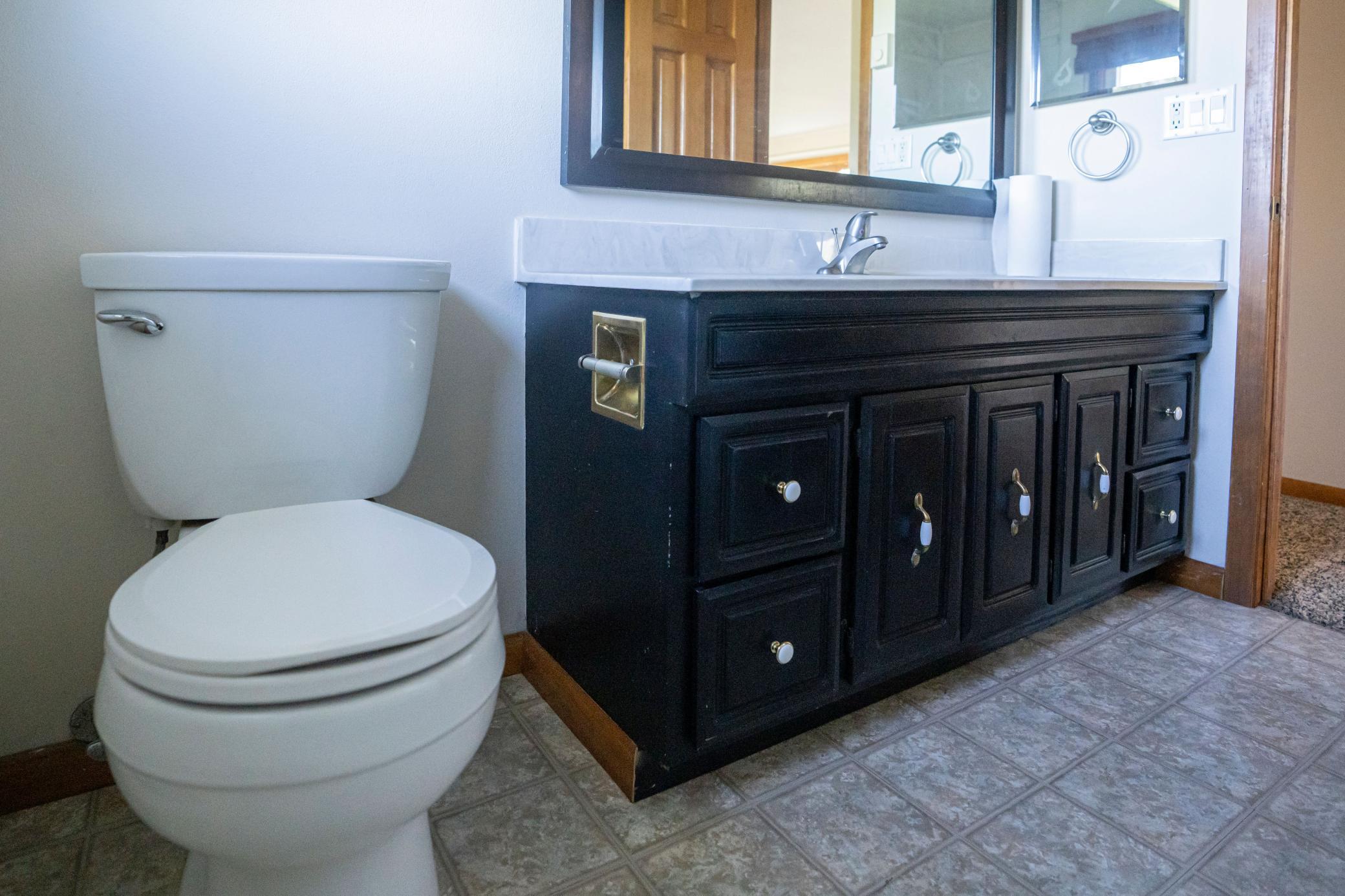 Main floor bath