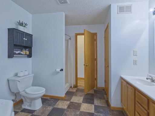 561 Kingsley Street S, Winsted, MN 55395