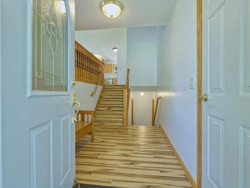 561 Kingsley Street S, Winsted, MN 55395