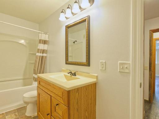 561 Kingsley Street S, Winsted, MN 55395