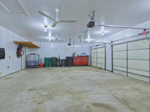 561 Kingsley Street S, Winsted, MN 55395