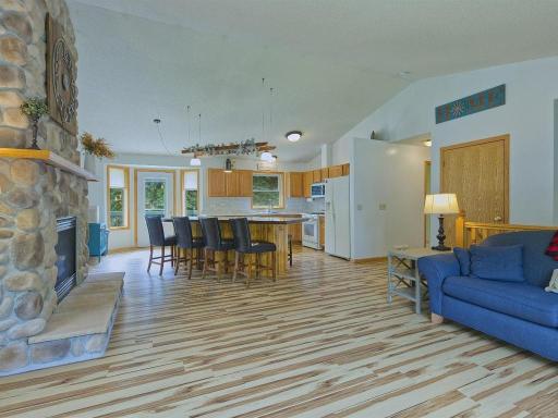 561 Kingsley Street S, Winsted, MN 55395