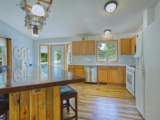 561 Kingsley Street S, Winsted, MN 55395