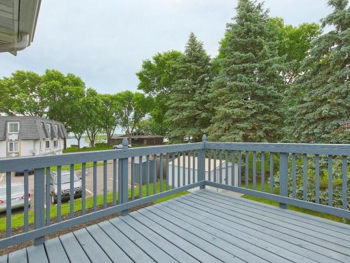 561 Kingsley Street S, Winsted, MN 55395