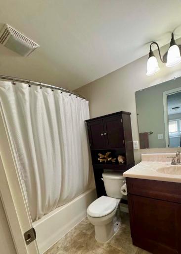 Full Bathroom