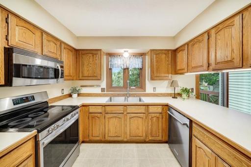 14246 Dearborn Path, Rosemount, MN 55068