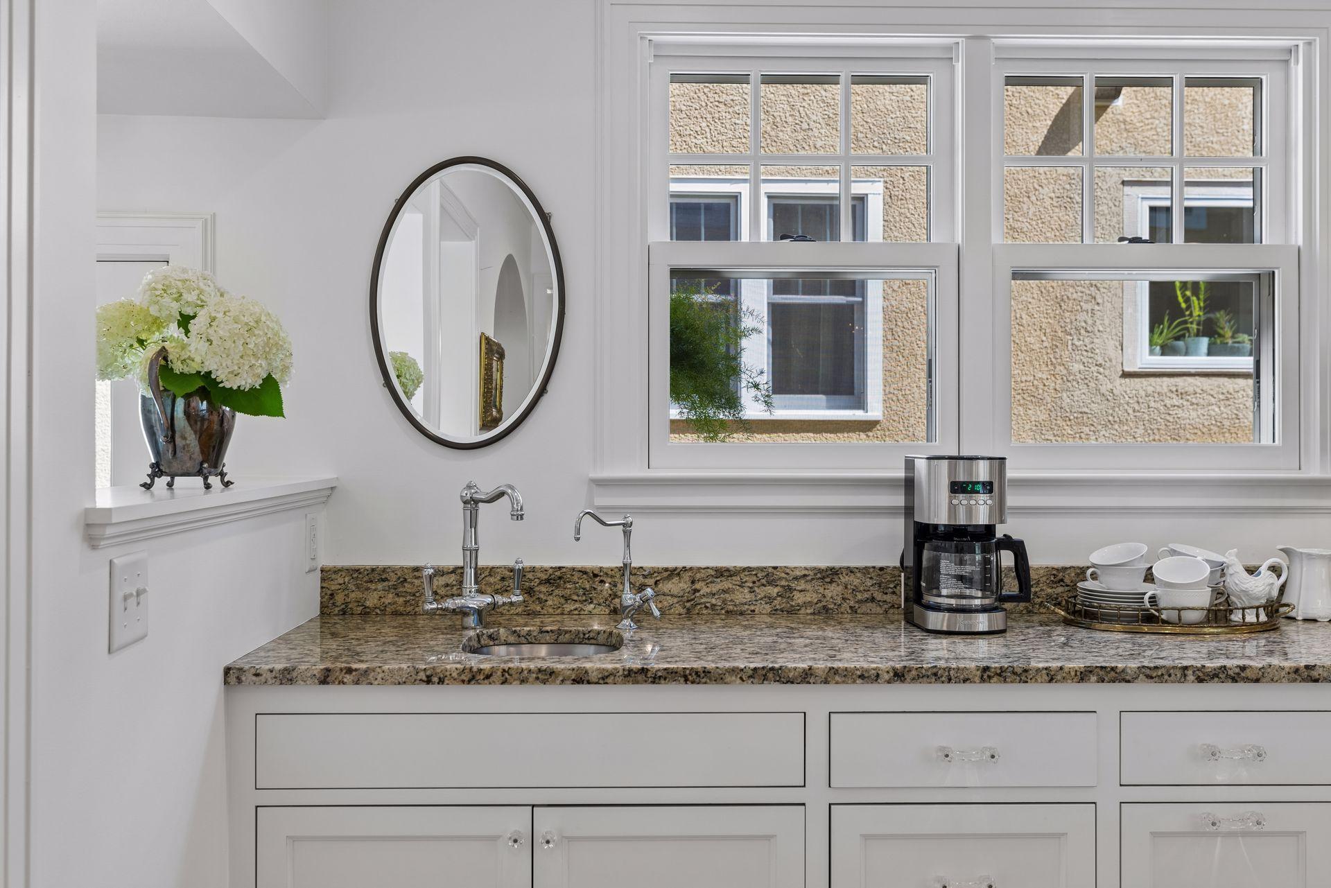 Extra bar sink features filtered water.