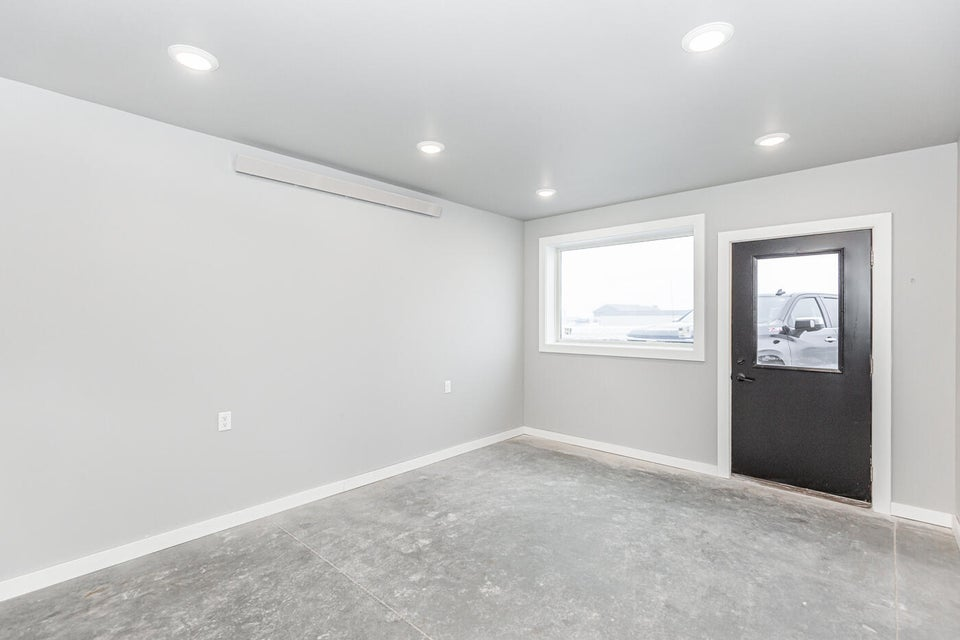 Interior 6.png