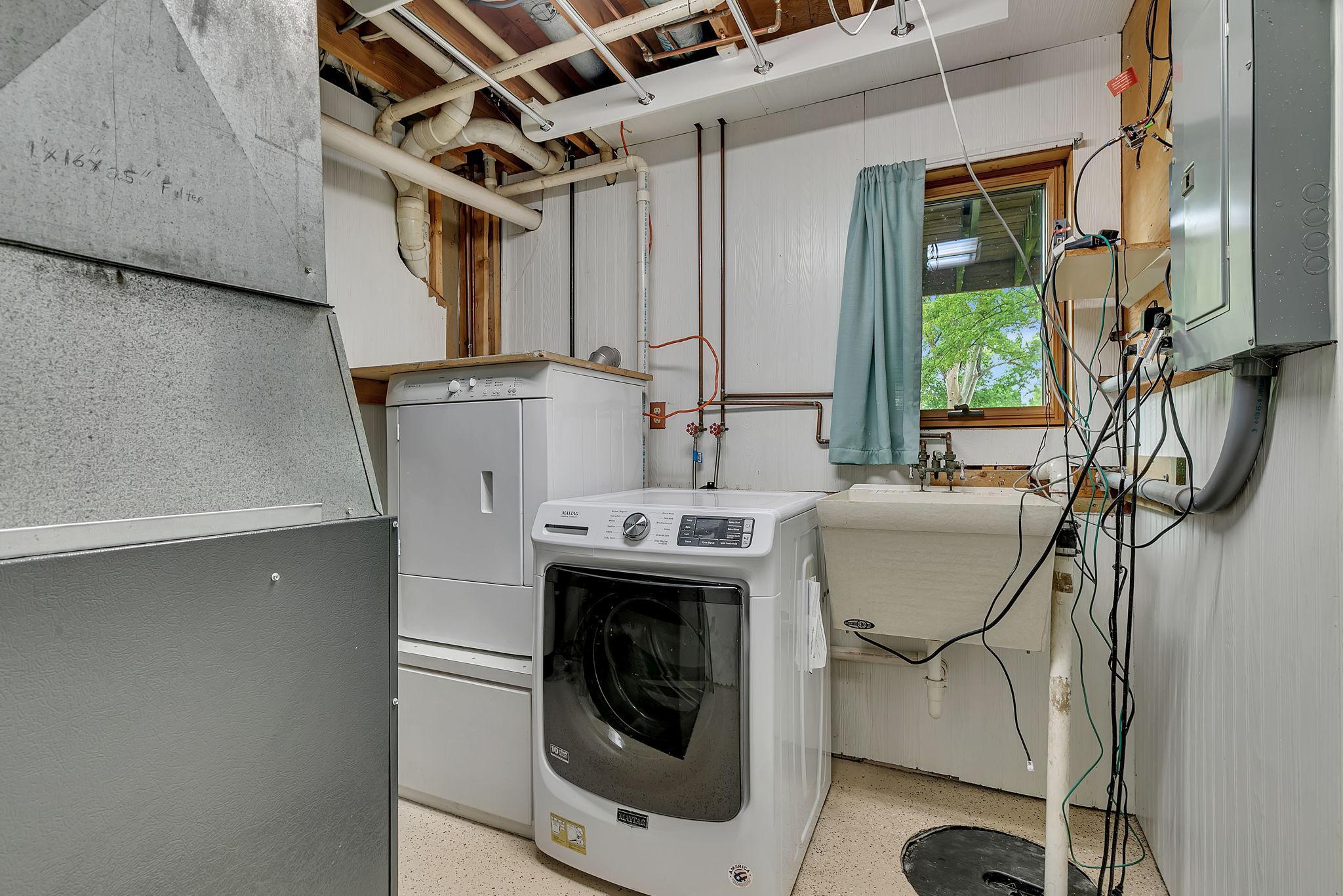 LL Laundry and Utility