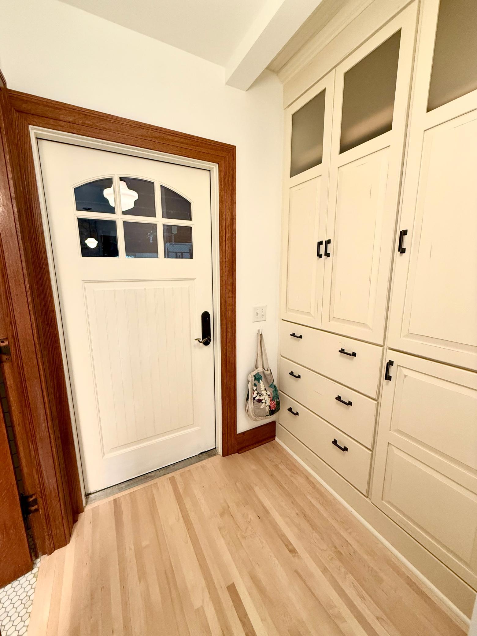 1st floor entrance from garage