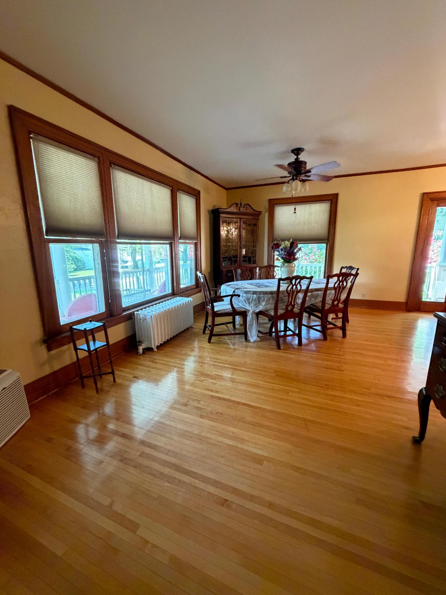 1st floor sitting room swapped to dining room