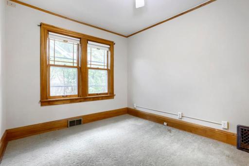 1861 Ivy Avenue E, Saint Paul, MN 55119