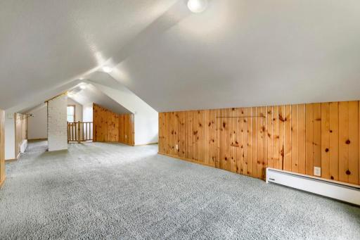 1861 Ivy Avenue E, Saint Paul, MN 55119