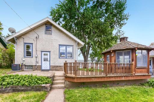 1861 Ivy Avenue E, Saint Paul, MN 55119