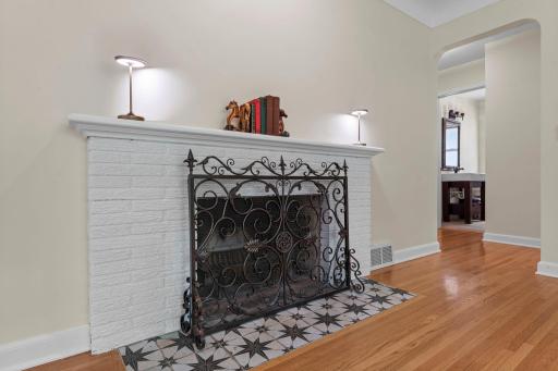 The tile for the fireplace hearth works perfectly with the screen.