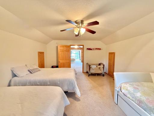 32088 E Round Lake Rd, Ponsford, MN 56575