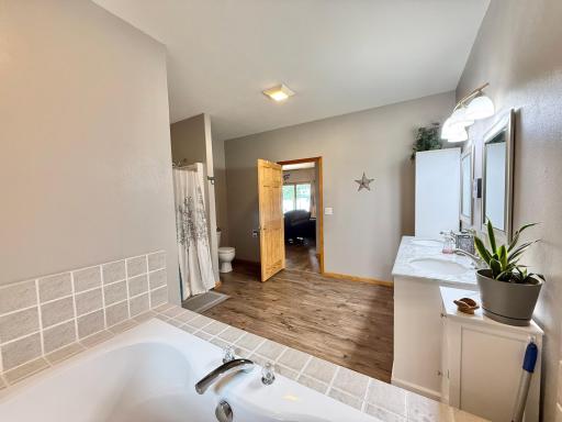 32088 E Round Lake Rd, Ponsford, MN 56575