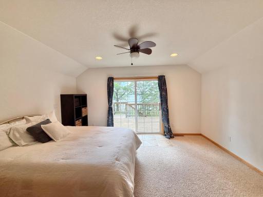 32088 E Round Lake Rd, Ponsford, MN 56575