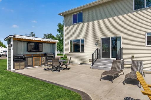 12295 63rd Street NE, Albertville, MN 55301
