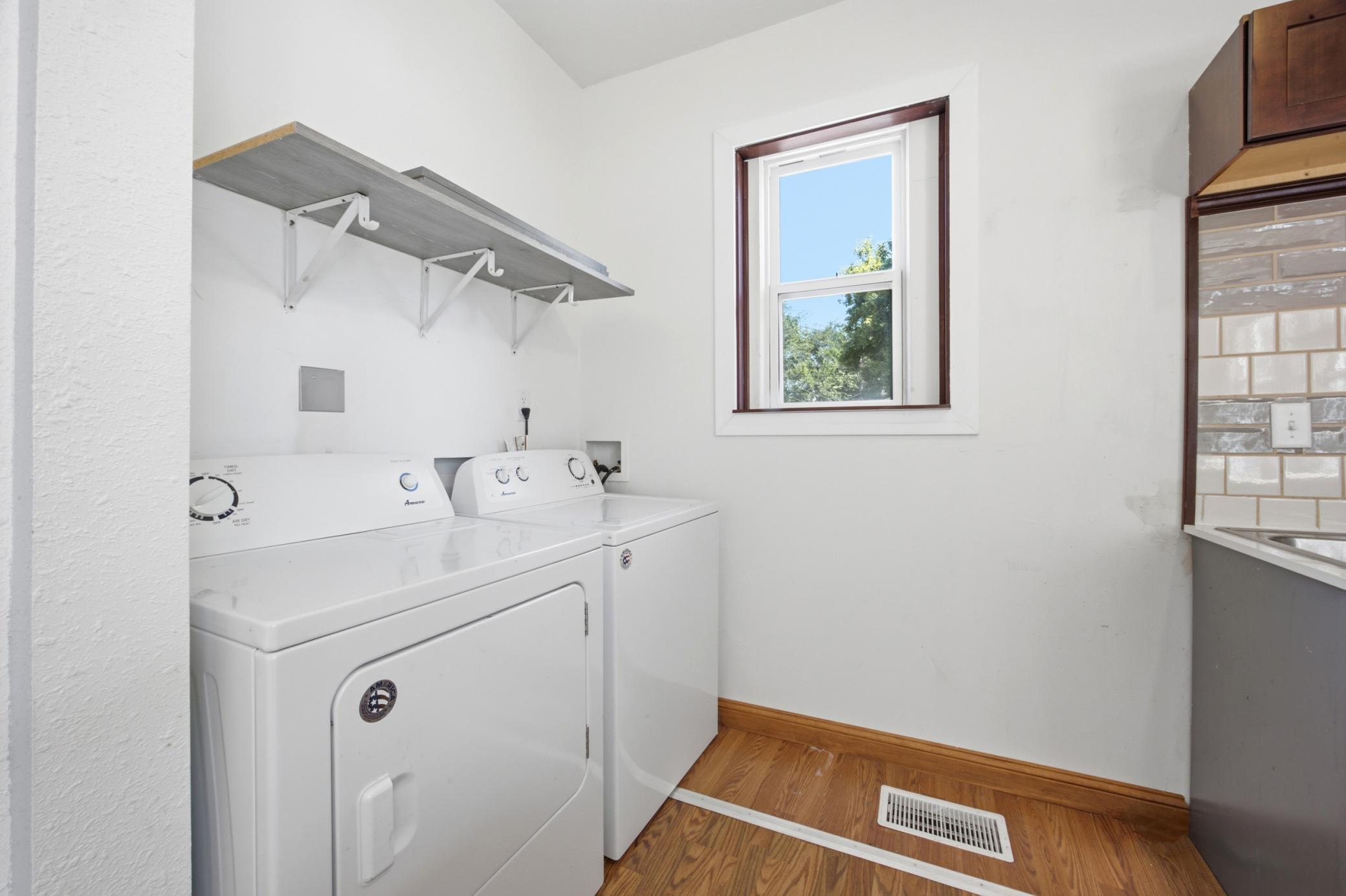 Laundry (main level)