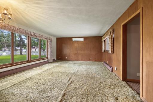 515 6th Street SE, Little Falls, MN 56345