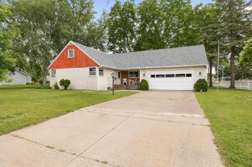 515 6th Street SE, Little Falls, MN 56345