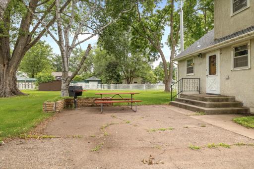 515 6th Street SE, Little Falls, MN 56345
