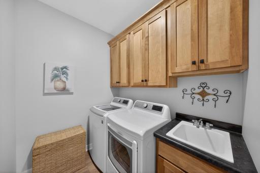 692 Shardlow Place NE, Byron, MN 55920