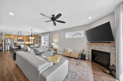 692 Shardlow Place NE, Byron, MN 55920