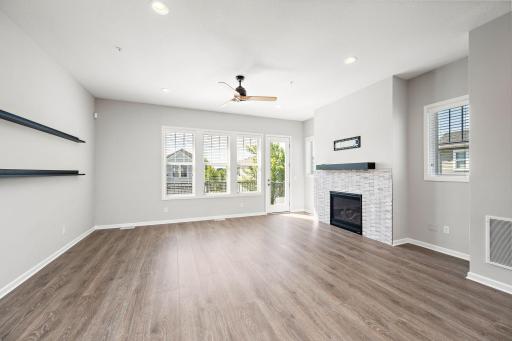 Large Living Room with Gas Fireplace