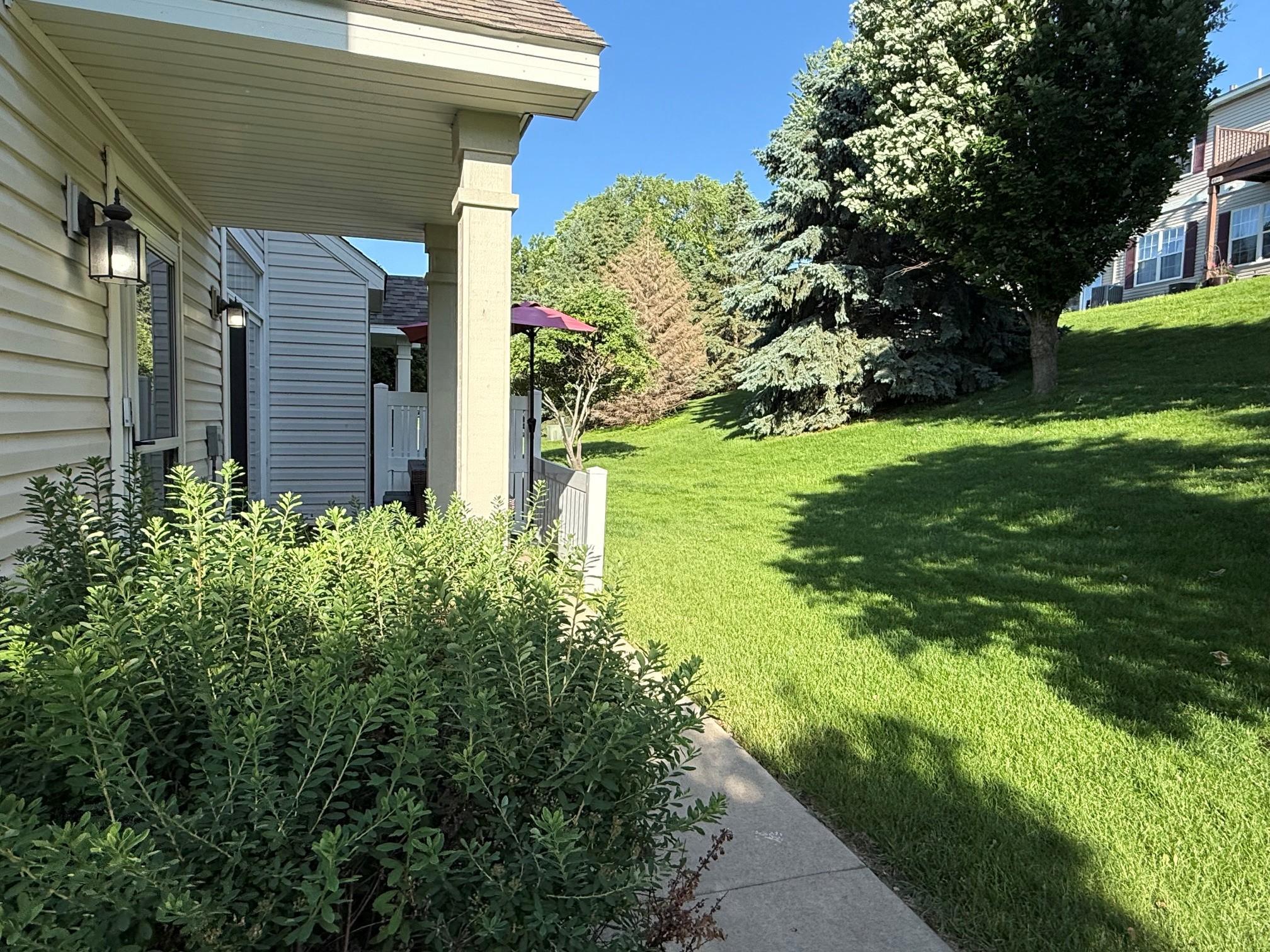 868 Princeton Avenue: Sought-after South-facing End-Unit Townhome with tranquil lawn views & patio in desirable Shakopee, One of The Best Units at PROVIDENCE POINTE.